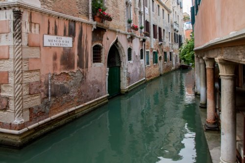Rio Menuo derrière le théatre de la Fenice - Venise